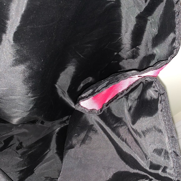 Victoria Secret Beach Water-Proof Tote Bag - Picture 9 of 16